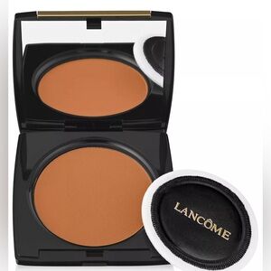 Lancôme
DUAL FINISH - Multi-tasking Longwear Powder
Foundation in 500 SUEDE (W)